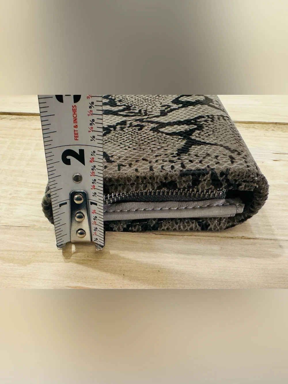Lindsay Lohan 6126 Snake Print Wristlet Wallet Clutch - Vintage Y2K!